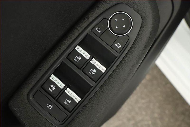Renault Clio (2021) 1.0 TCe, ČR,1.maj, Serv.kniha - fotka 9 z 19
