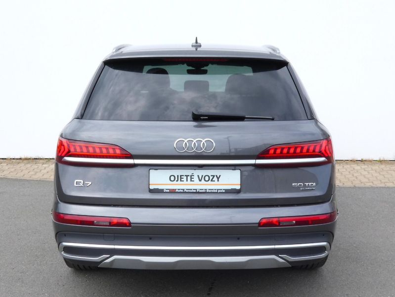 Audi Q7 S-Line 3.0 TDI Quattro 210KW - fotka 11 z 30