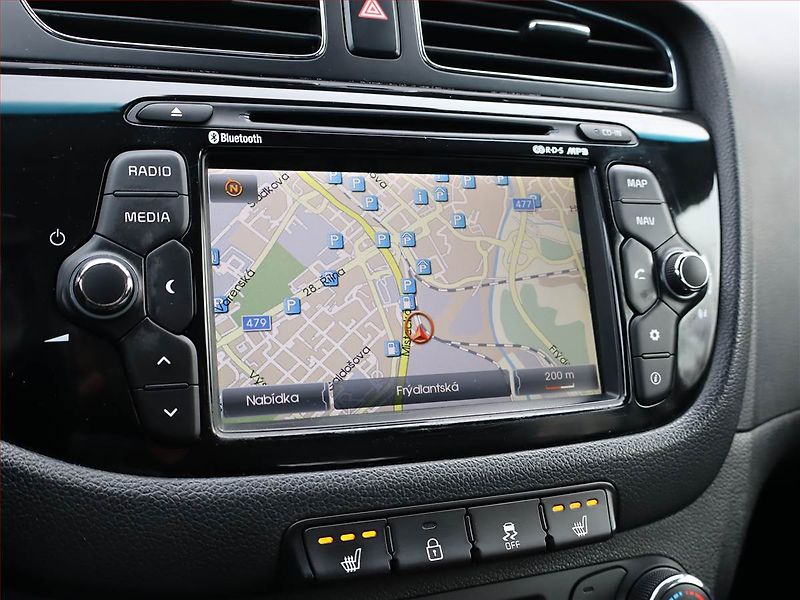 Kia Ceed (2013) 1.6 GDI, ČR,1.maj, Serv.kniha - fotka 11 z 19