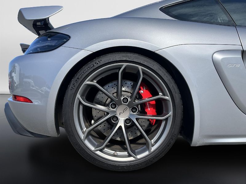 Porsche Cayman GT4 - fotka 11 z 29