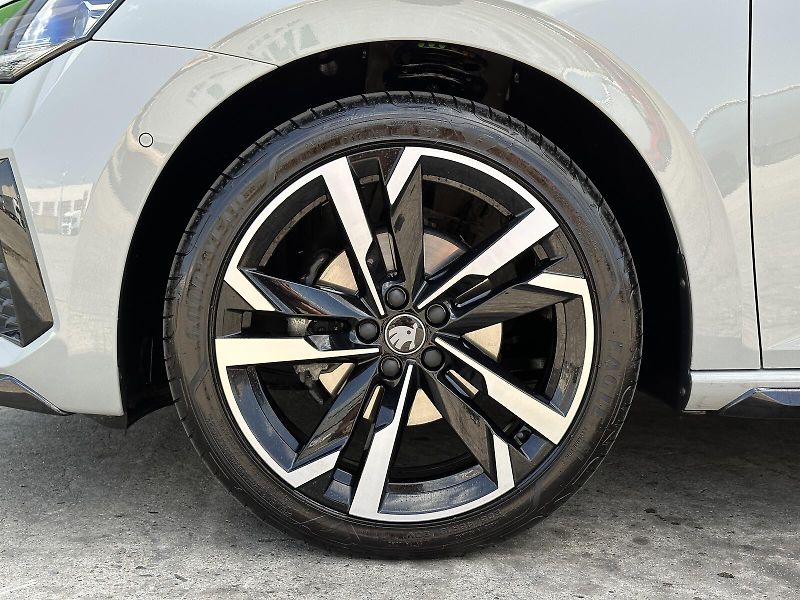 Škoda Scala 1.5TSi DSG 150PS Monte Carlo K - fotka 12 z 44
