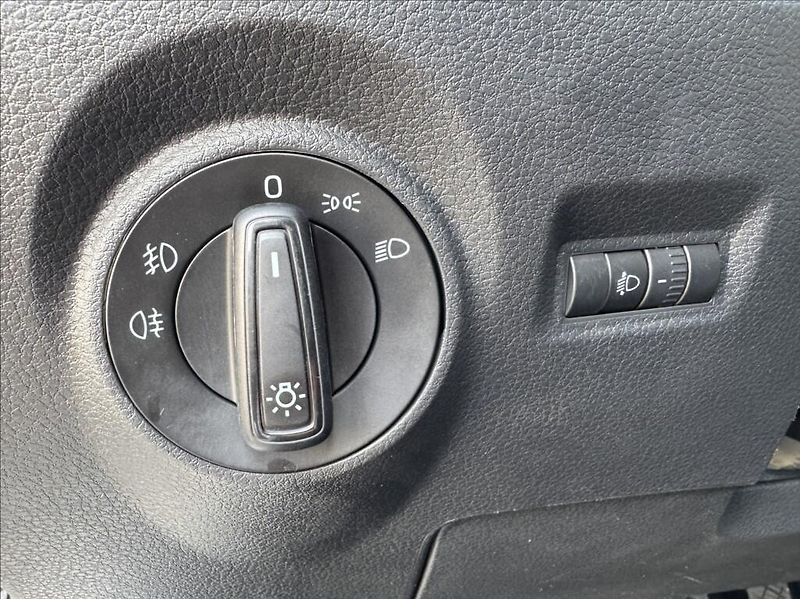 Škoda Fabia 1,0 TSI DPH tažné 1maj původČR - fotka 24 z 50