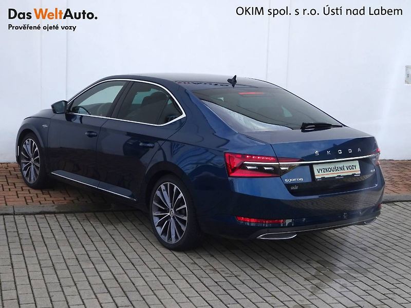 Škoda Superb (2022) 2,0 TDi/ 147kW DSG 4x4 L&K - fotka 27 z 29
