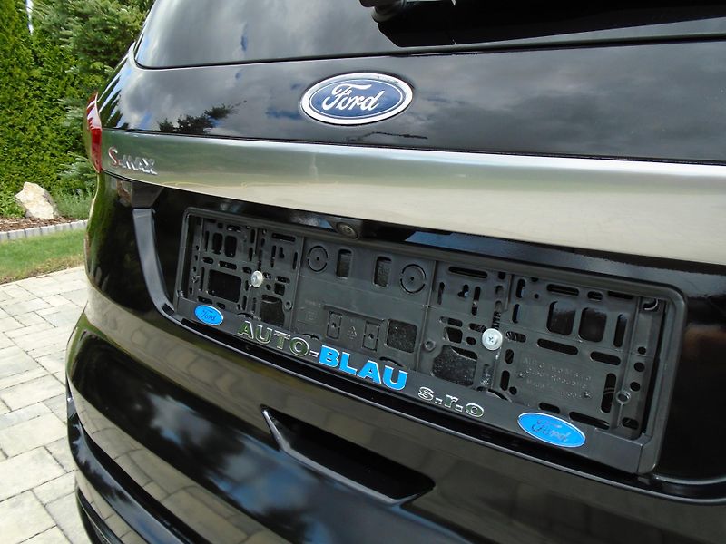 Ford S-MAX 2.5 Duratec FHEV ST-Line 140kW - fotka 13 z 46
