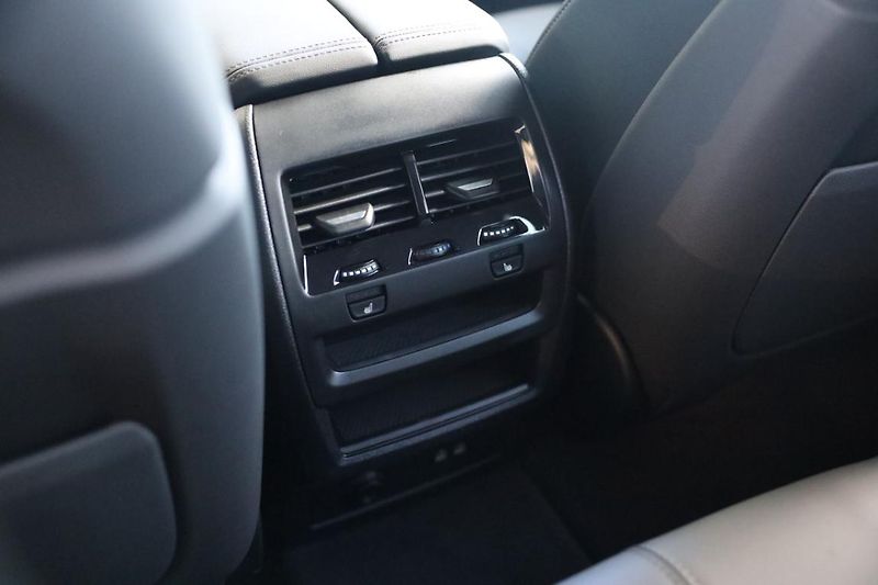 BMW X5 xDrive30d - fotka 16 z 18