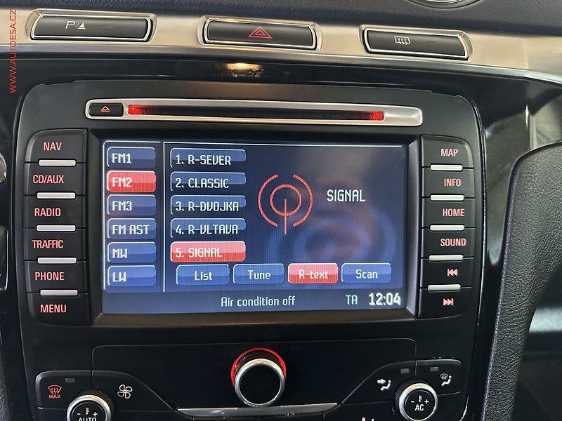 Ford Galaxy (2012) 2.0TDCi 7míst, AT, navi - fotka 15 z 21
