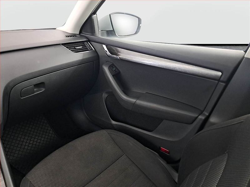 Škoda Octavia (2016) Scout 2.0 TDI, 4X4, Tempomat - fotka 8 z 17