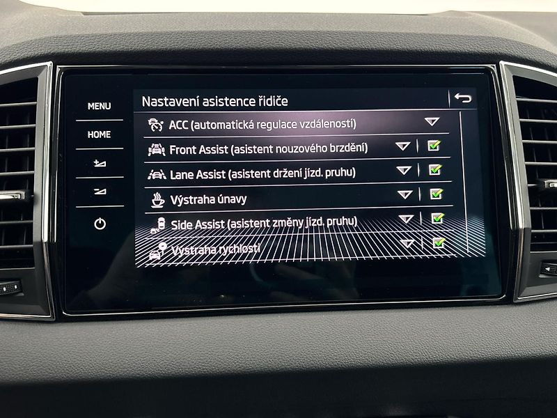 Škoda Karoq Top Selection DSG - fotka 24 z 30