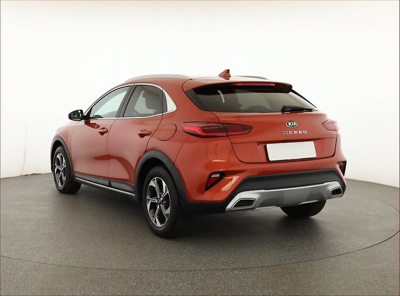 Kia XCeed (2021) 1.5 T-GDI, Automat, Serv.kniha - fotka 4 z 18