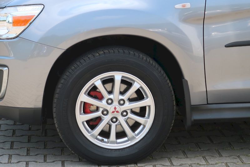 Mitsubishi ASX (2014) 1,8 Di-D 110 kW - fotka 6 z 26