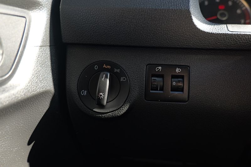 Volkswagen Caddy Maxi CNG DSG Tažné Klima Senzo - fotka 22 z 30