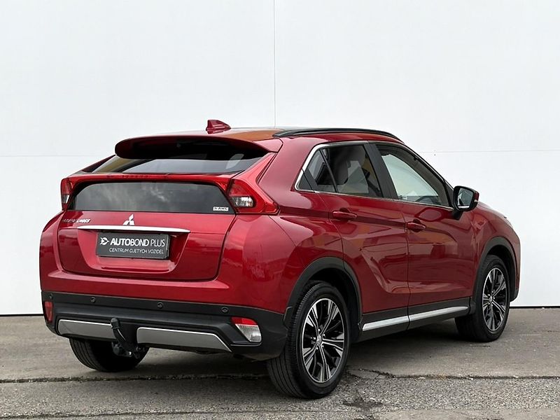 Mitsubishi Eclipse Cross 1.5 TURBO 4WD CVT INSTYLE+ - fotka 2 z 25