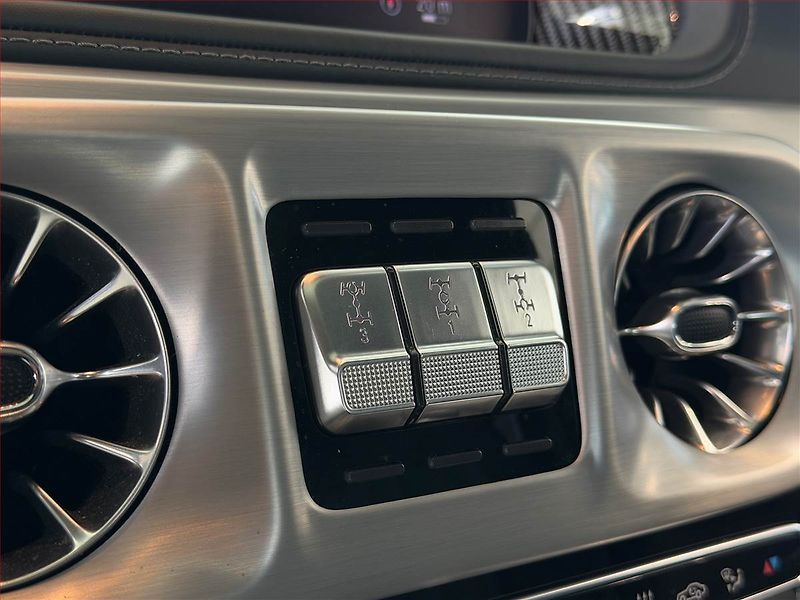 Mercedes-Benz Třídy G (2023) G 63 AMG Brabus - fotka 20 z 27