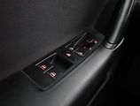 Volkswagen Passat (2011) 2.0 TDI, Tempomat - náhled 16