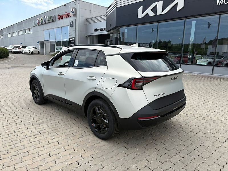 Kia Sportage (2026) 1,6 T-GDi GPF 4x2 7DCT BLACK E - fotka 5 z 17