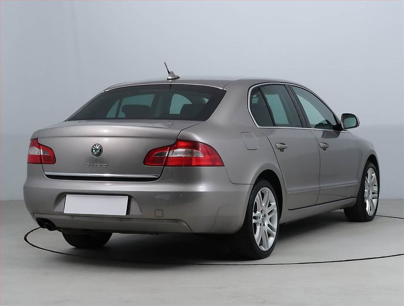 Škoda Superb (2008) 2.0 TDI, Automat, Serv.kniha - fotka 5 z 19