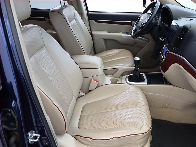 Hyundai Santa Fe (2008) 2.2 CRDi, 4X4, Tažné - fotka 7 z 16