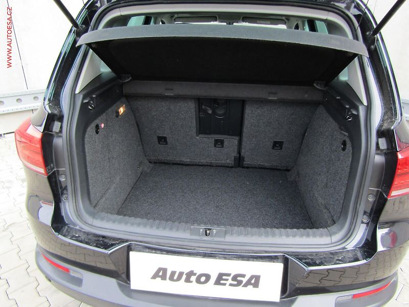 Volkswagen Tiguan (2015) 2.0 TDi 4x4, Lounge, DSG - fotka 7 z 20