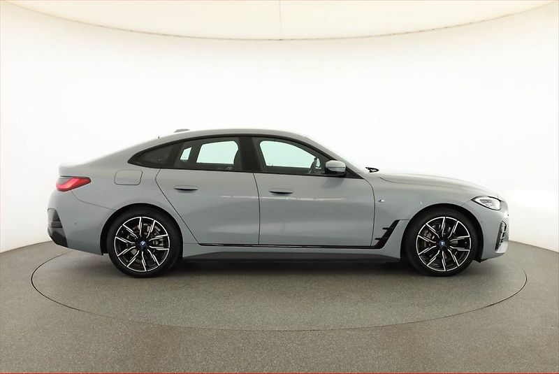BMW i4 (2022) eDrive40, SoH 91% - fotka 6 z 20