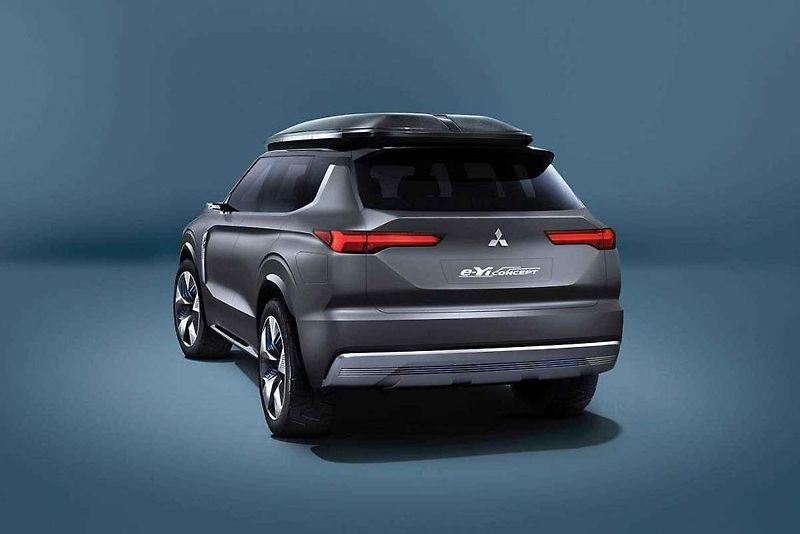 Mitsubishi v šanghaji přdstaví ehce popravený koncept Egelberg Toureer