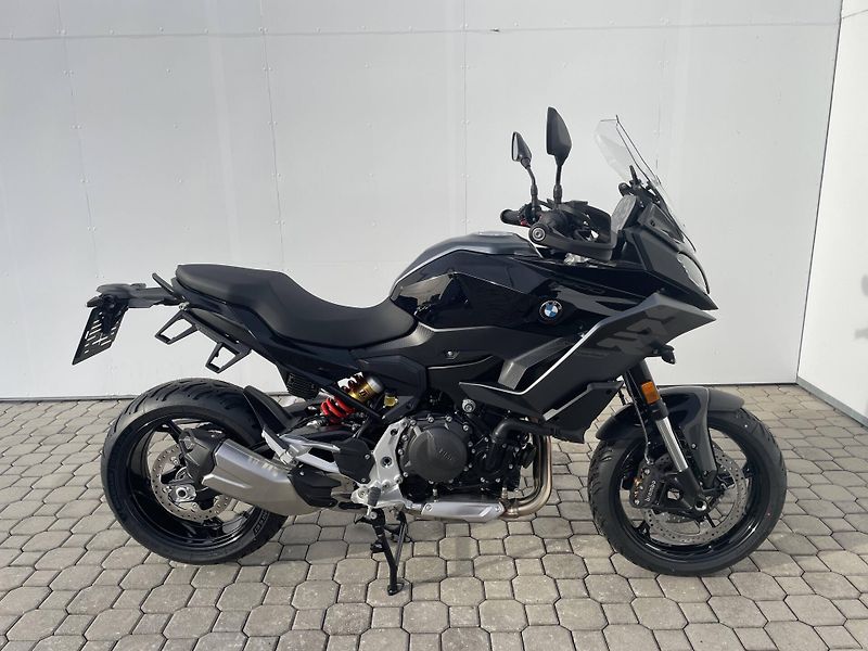 BMW (2026) F 900 XR - fotka 2 z 11