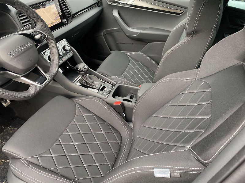 Škoda Karoq (2026) 1.5 TSI DSG Sportline - fotka 6 z 45