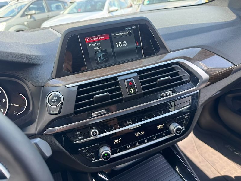 BMW X3 (2018) XDRIVE 2,0i 185 KW STK - fotka 28 z 46