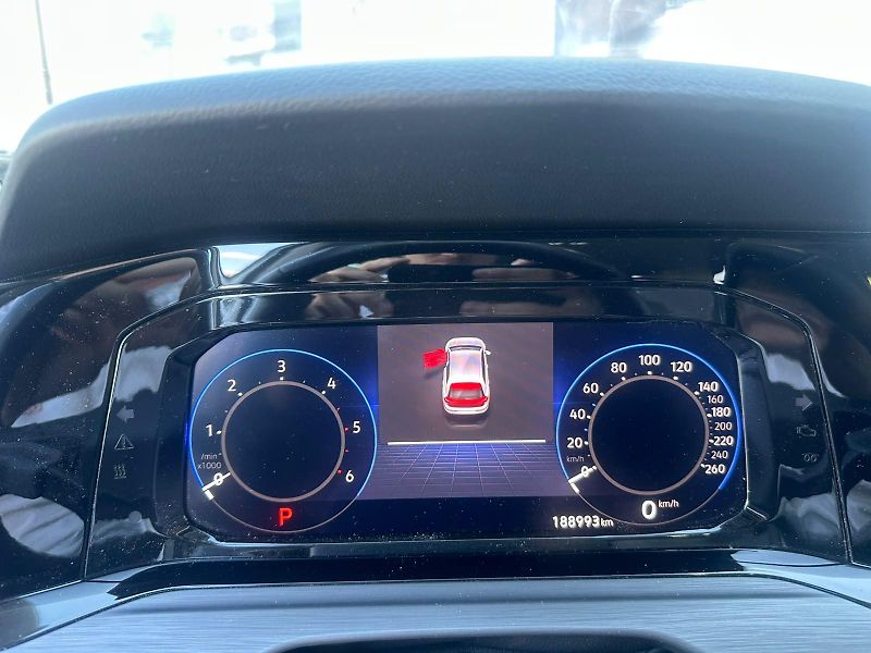 Volkswagen Golf (2022) 2.0TDi, 110KW,STYLE,MATRIX,DPH - fotka 13 z 26