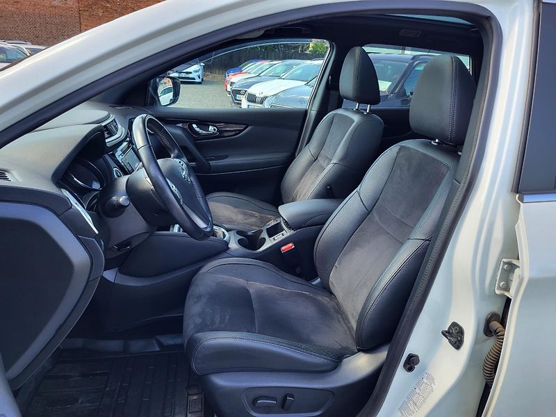 Nissan Qashqai 1.2 DIG-T 85kW - fotka 7 z 46