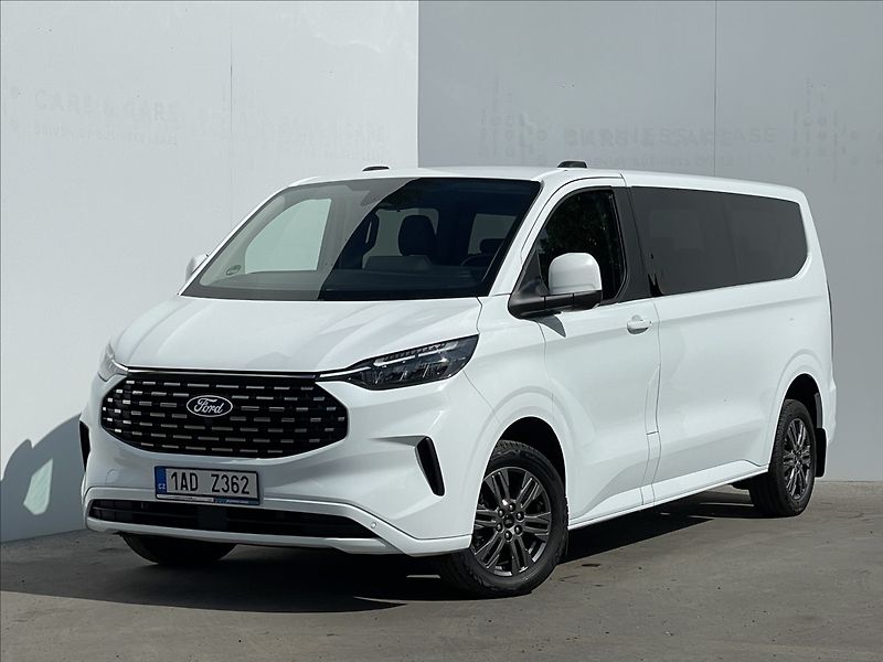 Ford Tourneo 2,0 EcoBlue AWD A8 Titanium L2 - fotografie inzerátu