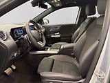 Mercedes-Benz GLA 180 AMG Kamera Keyless Ambient - náhled 10