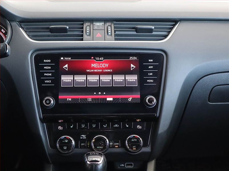 Škoda Octavia (2019) RS 2.0 TDI, Automat, Kůže - fotka 12 z 27