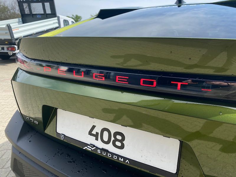 Peugeot 408 (2026) ALLURE Hybrid 145 e-DCS6 - fotka 8 z 28