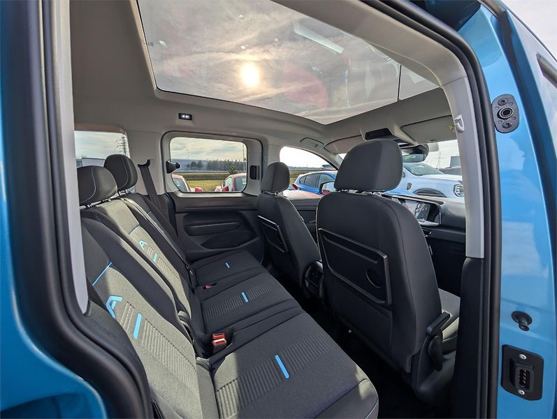 Ford Tourneo Connect Active, Tourneo, 2.0 EcoBlue 9 - fotka 12 z 21