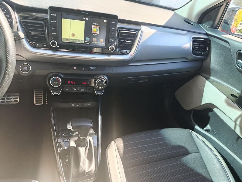 Kia Stonic (2020) 1.0 T-GDI 88KW Premium ČR - fotka 13 z 15