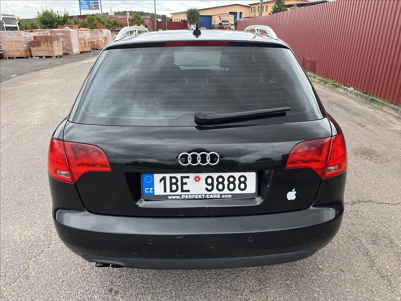 Audi A4 Avant 2,0 TDi 103 KW AUTOMAT K - fotka 7 z 36