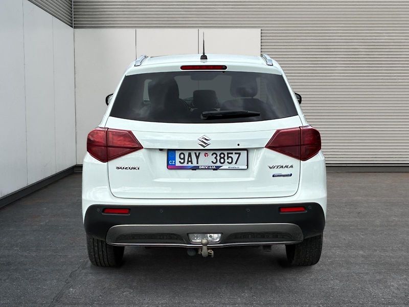 Suzuki Vitara (2023) ELEGANCE 1.4HEV 95kW 4x4 CZ - fotka 5 z 11