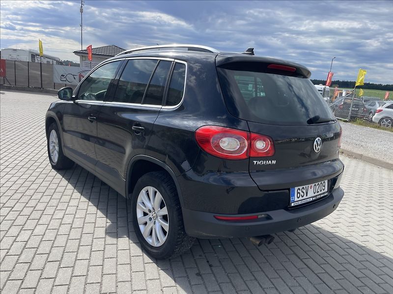 Volkswagen Tiguan 2,0 TDi 100kw 4x4 DSG Panorama - fotka 30 z 33
