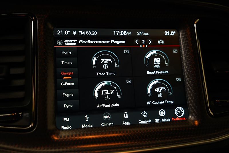 Dodge Challenger - fotka 18 z 24