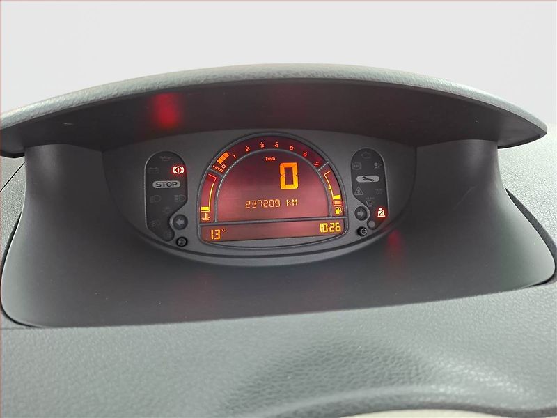 Renault Modus (2005) 1.2 16V, Klima, servisované - fotka 11 z 14