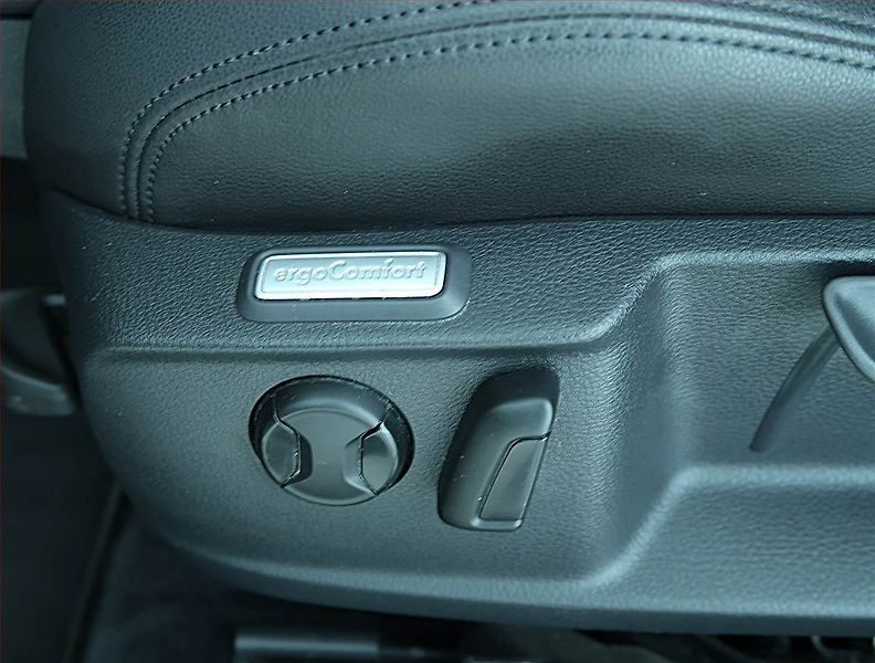 Volkswagen Passat (2017) Highline 1.4 GTE, Automat - fotka 16 z 24