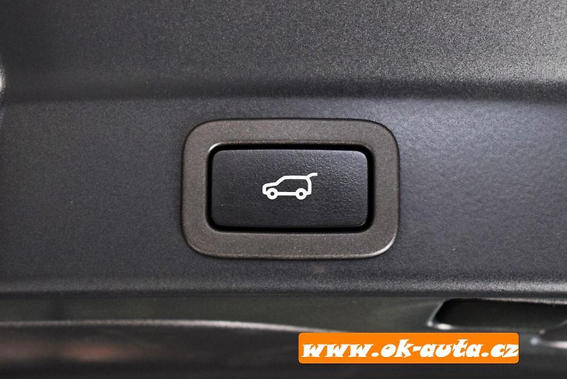 Jaguar F-Pace 2.0 D AWD S 83 000 KM 2021 - fotka 27 z 65