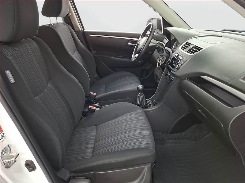 Suzuki Swift (2015) 1.2, LPG, Serv.kniha - fotka 9 z 16