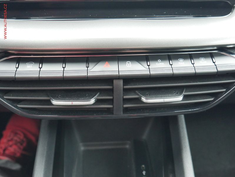 Škoda Octavia (2020) 2.0 TDI, ČR, Ambition, LED - fotka 21 z 21