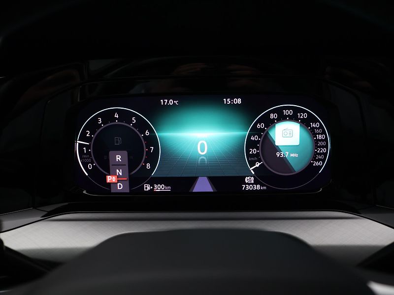 Volkswagen Golf Variant 1,5 TSI 110kW Evo Life CZ DPH - fotka 16 z 30