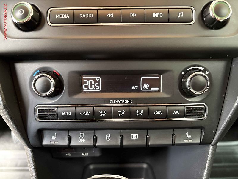 Škoda Rapid (2013) 1.4TSi, DSG, výhřev sed. - fotka 14 z 14