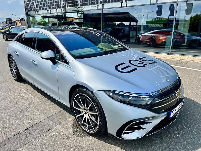 Mercedes-Benz EQS 580 4MATIC AMG linie - fotka 4 z 36