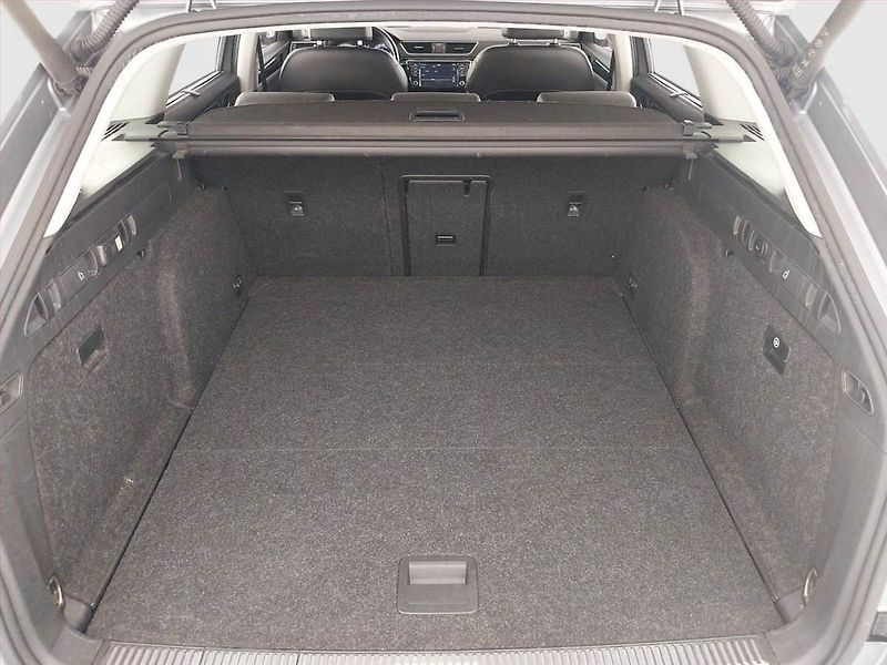 Škoda Superb (2016) Laurin&Klement 2.0 TDI - fotka 14 z 26