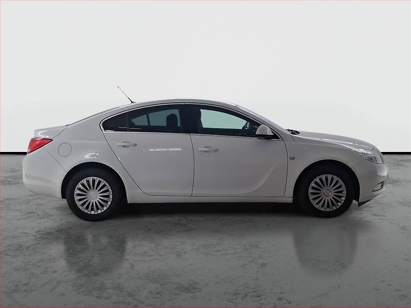 Opel Insignia (2011) 2.0 CDTI, Tempomat - fotka 6 z 16