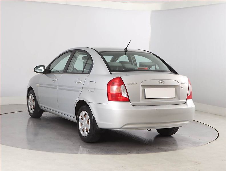 Hyundai Accent (2007) 1.4i, po STK, dobrý stav - fotka 4 z 14